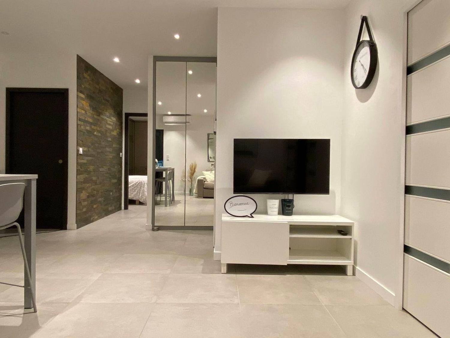 Maison Appart, Le Cocon Brindasien, 20 Min De Lyon, 66 M2